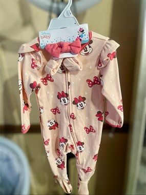 Disney Baby Minnie Mouse Footed One-Piece with Bow Accent
